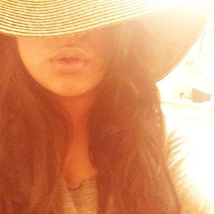 Meet your Posher, Nat